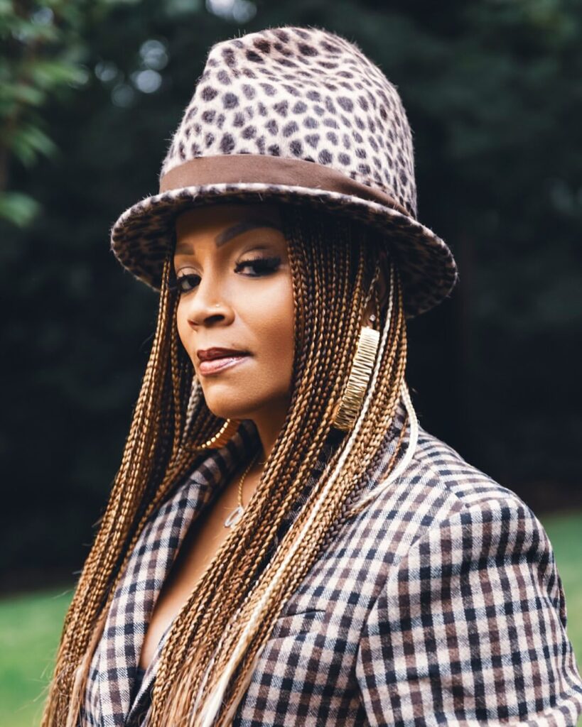 Who Is Simone Smith? Biography, Age, Net Worth & Inspiring Journey